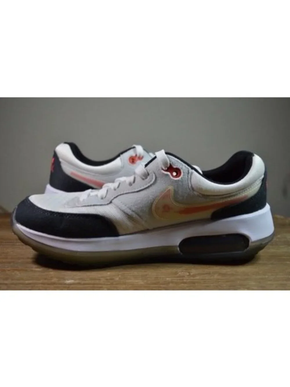 Nike Boys Size 5.5 Y Air Max Shoes Casual Streetwear Sneakers Athleisure